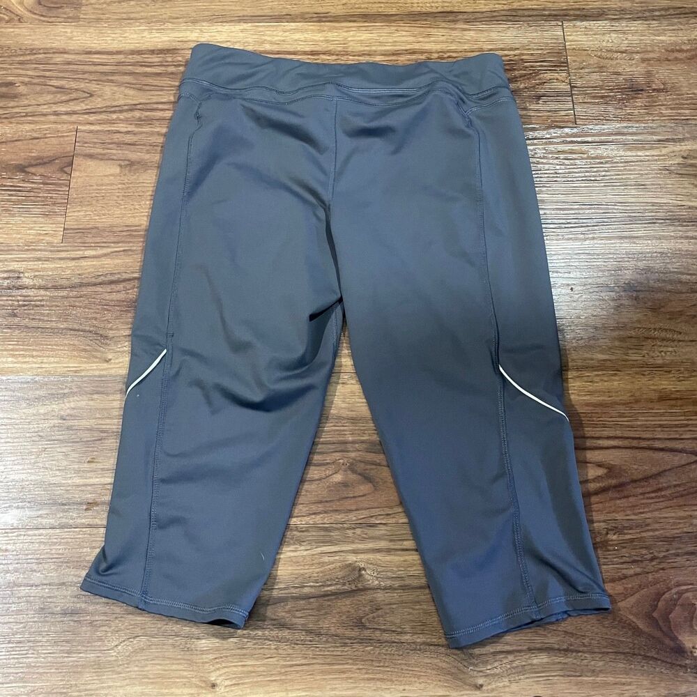 Fila Capri Gray Legging Stretch Activewear Yoga Pants Womens Size Medium